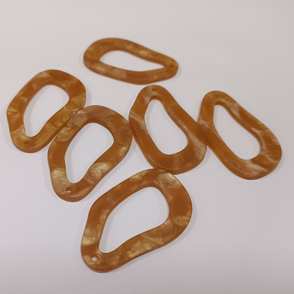 JEWELLERY FINDING ACRYLIC HOOPS PER PAIR